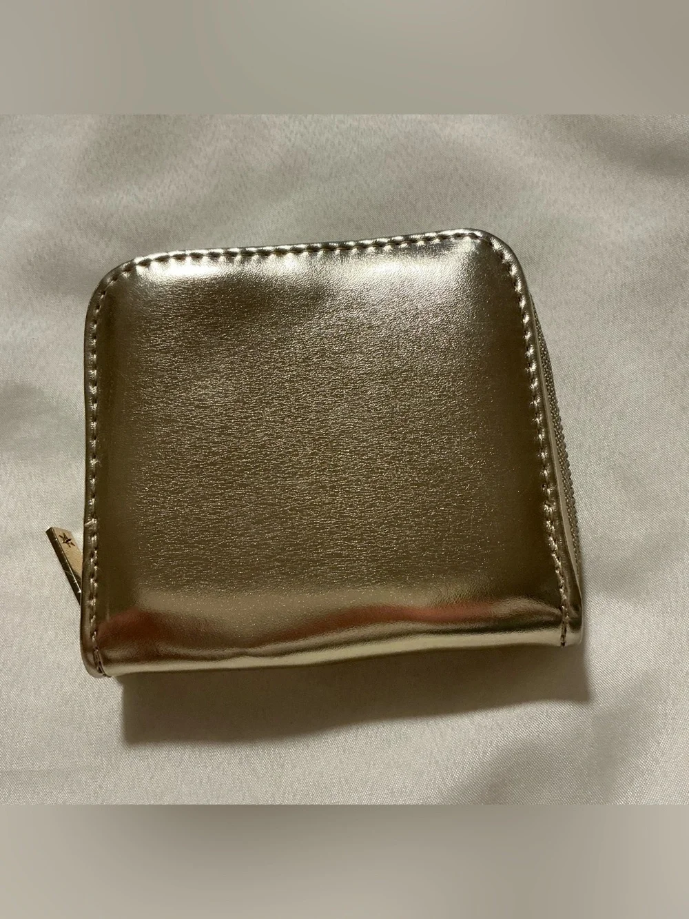 Kedzie | Influencer Zip Around Wallet Gold Metallic